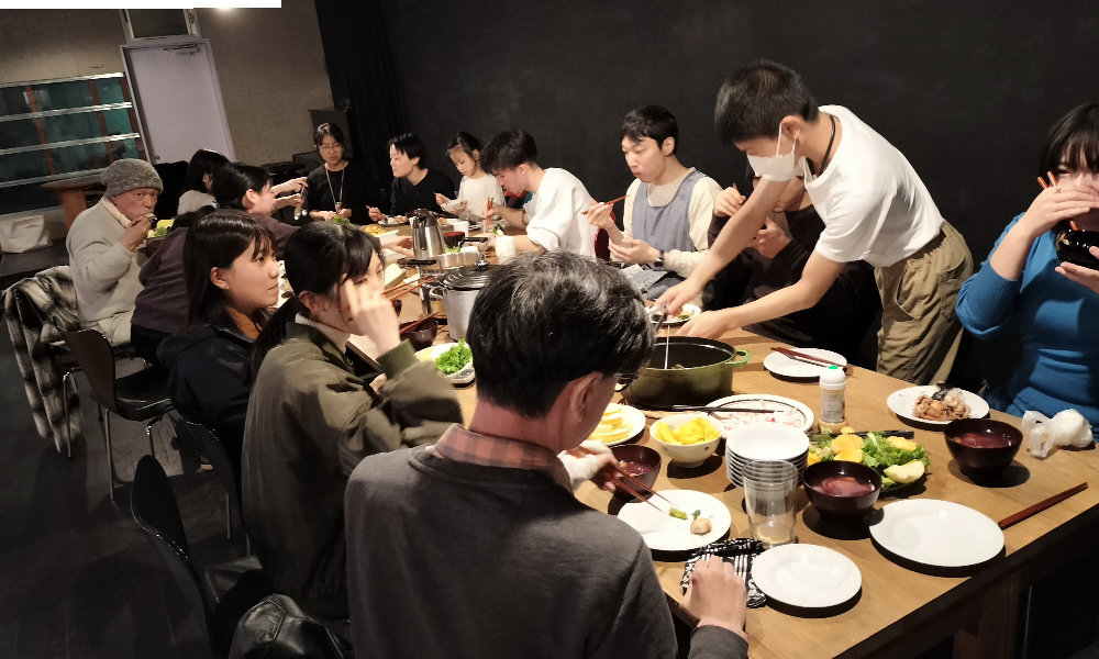 やどかり食堂